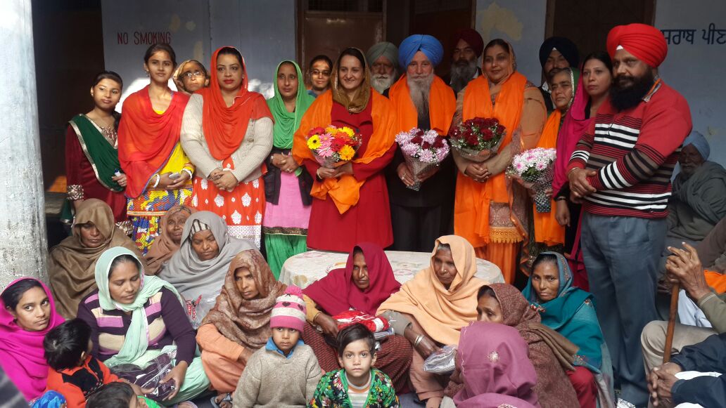 Distribute Blankets And Woolen Clothes To Needy Ones